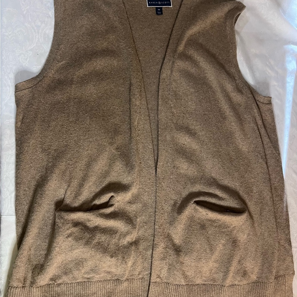 Karen Scott Tan  sweater vest Cardigan with pockets woman’s size 2x